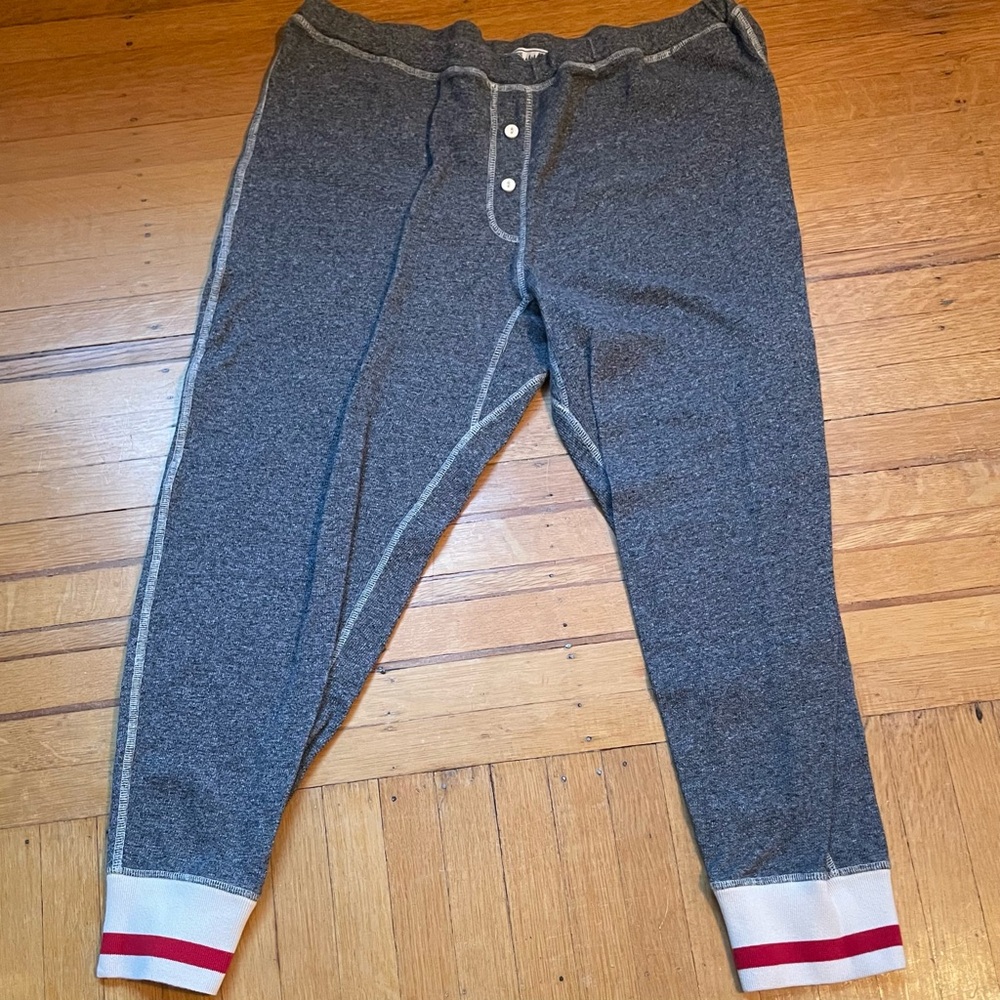 XL Roots Cabin Gray Sweatpants